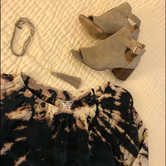 Hard Tail off shoulder dress. Like new! - Picture 4 of 5